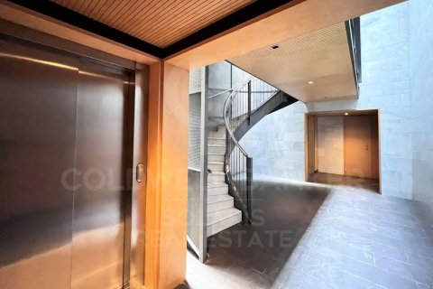 Купить квартиру в Барселона, Испания с 3 спальни, 126м², № 5905 - фото 2