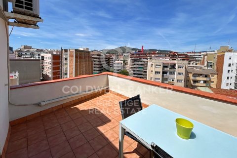 Ático de 2 dormitorios en venta en Barcelona, Cataluña, Spain № 5904 - foto 2