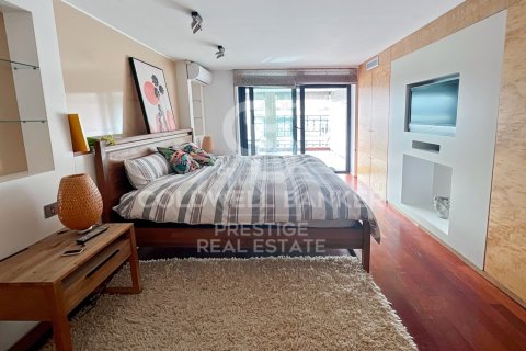 Ático de 5 dormitorios en venta en Barcelona, Cataluña, Spain № 5906 - foto 10