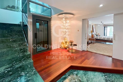 Ático de 5 dormitorios en venta en Barcelona, Cataluña, Spain № 5906 - foto 8