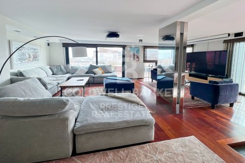Ático de 5 dormitorios en venta en Barcelona, Cataluña, Spain № 5906 - foto 3
