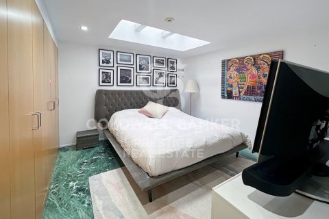 Ático de 5 dormitorios en venta en Barcelona, Cataluña, Spain № 5906 - foto 16