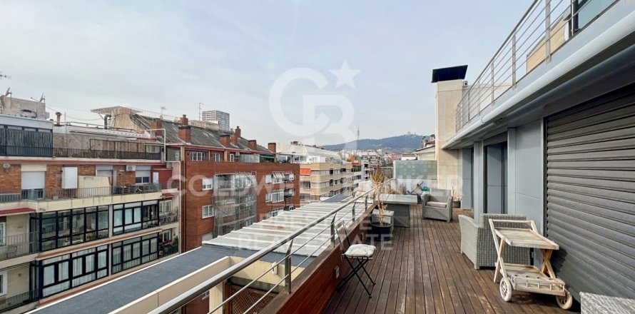 Ático de 5 dormitorios en venta en Barcelona, Cataluña, Spain № 5906