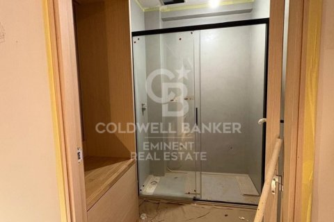 Apartamento de 2 dormitorios en venta en Barcelona, Cataluña, Spain № 5420 - foto 19