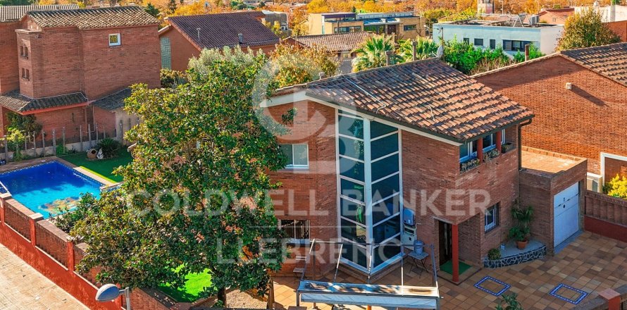 Сasa de 5 dormitorios en venta en Sant Cugat del Vallès, Barcelona, Cataluña, Spain № 5424