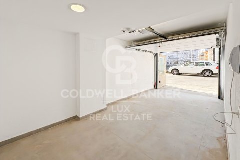 Сasa de 4 dormitorios en venta en Empuriabrava, Gerona, Cataluña, Spain № 5775 - foto 4