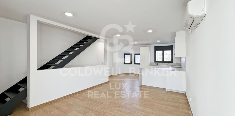 Сasa de 4 dormitorios en venta en Empuriabrava, Gerona, Cataluña, Spain № 5775