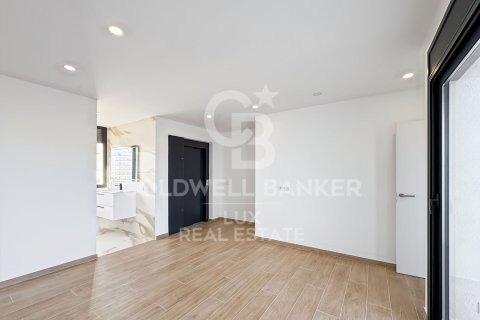 Сasa de 4 dormitorios en venta en Empuriabrava, Gerona, Cataluña, Spain № 5775 - foto 13