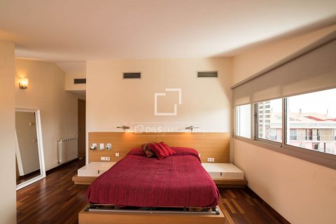 Ático de 4 dormitorios en venta en Castelldefels, Barcelona, Cataluña, Spain № 8623 - foto 10