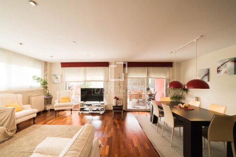Ático de 4 dormitorios en venta en Castelldefels, Barcelona, Cataluña, Spain № 8623 - foto 3