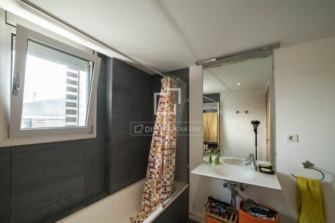 Ático de 4 dormitorios en venta en Castelldefels, Barcelona, Cataluña, Spain № 8623 - foto 21