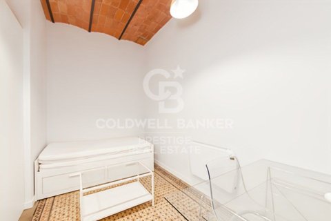 Apartamento de 5 dormitorios en venta en Barcelona, Cataluña, Spain № 7936 - foto 10