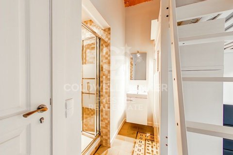 Apartamento de 5 dormitorios en venta en Barcelona, Cataluña, Spain № 7936 - foto 24