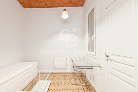 Apartamento de 5 dormitorios en venta en Barcelona, Cataluña, Spain № 7936 - foto 9