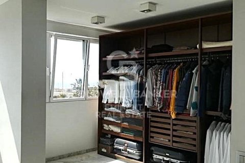 Купить квартиру в Барселона, Испания с 3 спальни, 144м², № 7940 - фото 4