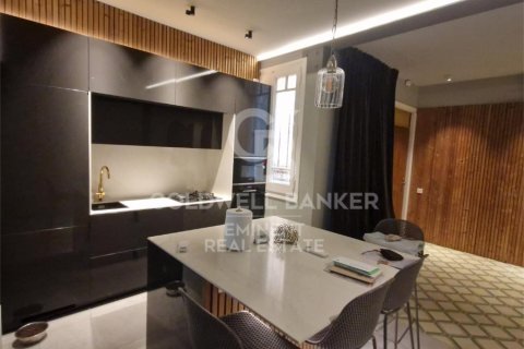 Apartamento de 3 dormitorios en venta en Barcelona, Cataluña, Spain № 7939 - foto 25