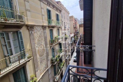 Apartamento de 3 dormitorios en venta en Barcelona, Cataluña, Spain № 7939 - foto 10
