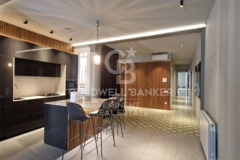 Apartamento de 3 dormitorios en venta en Barcelona, Cataluña, Spain № 7939 - foto 23