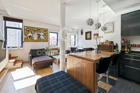 2 bedrooms penthouse for sale in Barcelona, Catalonia, Spain № 7937 - photo 25