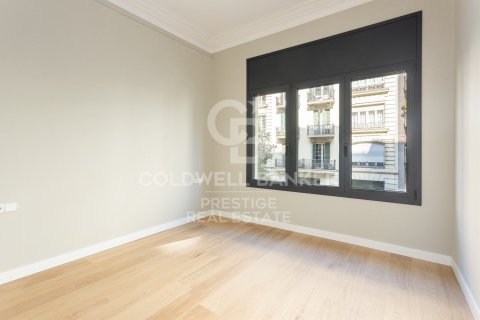 Купить квартиру в Барселона, Испания с 5 спален, 224м², № 7942 - фото 5