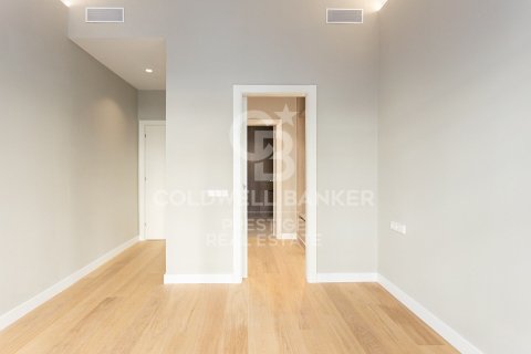 Купить квартиру в Барселона, Испания с 5 спален, 224м², № 7942 - фото 4