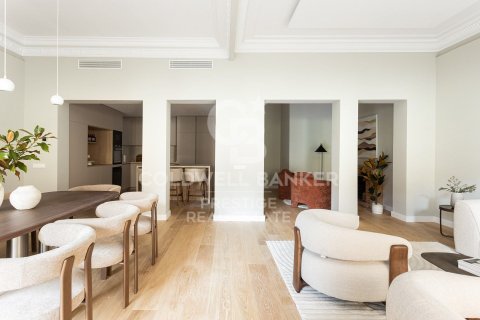 Купить квартиру в Барселона, Испания с 5 спален, 224м², № 7942 - фото 26