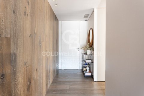 Ático de 2 dormitorios en venta en Barcelona, Cataluña, Spain № 7938 - foto 19