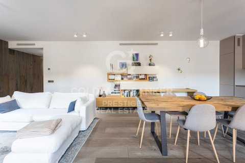 Ático de 2 dormitorios en venta en Barcelona, Cataluña, Spain № 7938 - foto 25