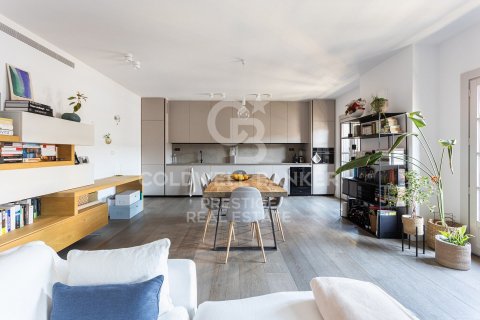 Ático de 2 dormitorios en venta en Barcelona, Cataluña, Spain № 7938 - foto 23