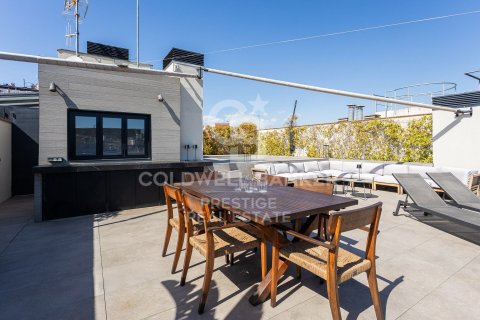 Ático de 2 dormitorios en venta en Barcelona, Cataluña, Spain № 7938 - foto 5