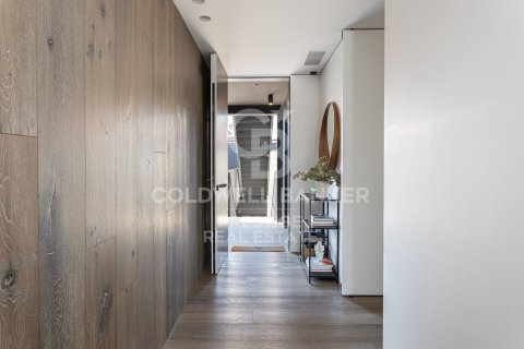 Ático de 2 dormitorios en venta en Barcelona, Cataluña, Spain № 7938 - foto 8