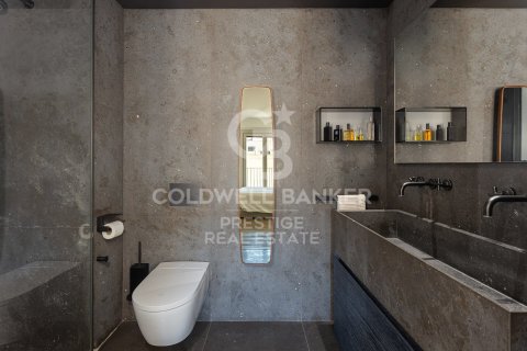 Ático de 2 dormitorios en venta en Barcelona, Cataluña, Spain № 7938 - foto 16