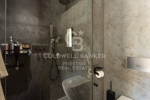 Ático de 2 dormitorios en venta en Barcelona, Cataluña, Spain № 7938 - foto 15