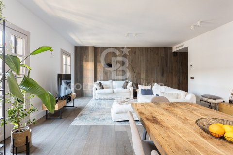 Ático de 2 dormitorios en venta en Barcelona, Cataluña, Spain № 7938 - foto 28
