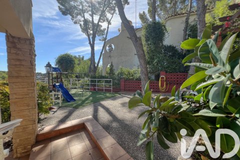 Сasa de 5 dormitorios en venta en Tarragona, Cataluña, Spain № 4772 - foto 8