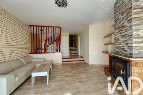 Сasa de 5 dormitorios en venta en Tarragona, Cataluña, Spain № 4772 - foto 12