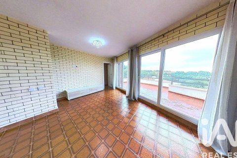 Сasa de 5 dormitorios en venta en Tarragona, Cataluña, Spain № 4772 - foto 24