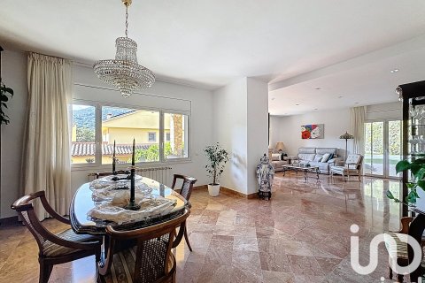 Сasa de 5 dormitorios en venta en Vallromanes, Barcelona, Cataluña, Spain № 4773 - foto 16