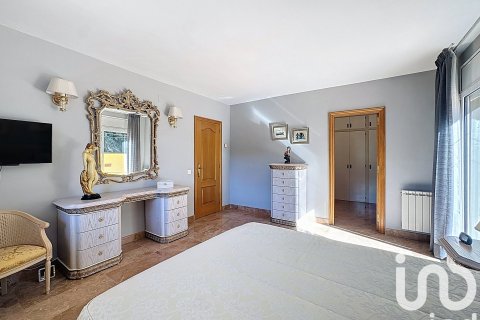Сasa de 5 dormitorios en venta en Vallromanes, Barcelona, Cataluña, Spain № 4773 - foto 20