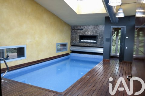 Сasa de 7 dormitorios en venta en Sant Vicenc De Montalt, Barcelona, Cataluña, Spain № 4771 - foto 17