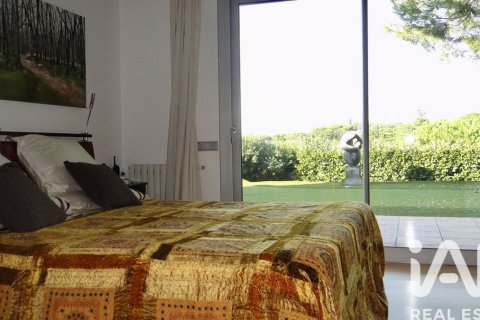Сasa de 7 dormitorios en venta en Sant Vicenc De Montalt, Barcelona, Cataluña, Spain № 4771 - foto 25
