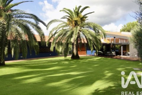 Сasa de 7 dormitorios en venta en Sant Vicenc De Montalt, Barcelona, Cataluña, Spain № 4771
