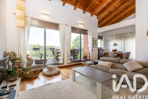 Casa adosada de 4 dormitorios en venta en Sant Cugat del Vallès, Barcelona, Cataluña, Spain № 7390
