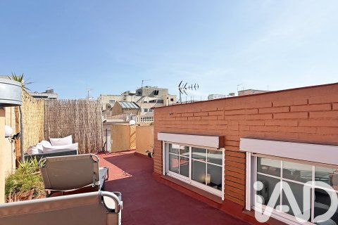 Купить квартиру в Барселона, Испания с 1 спальня, 54м², № 7386 - фото 17