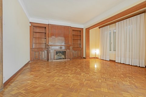 Купить квартиру в Барселона, Испания с 4 спальни, 178м², № 1782 - фото 10