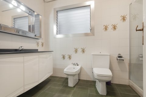 Купить квартиру в Барселона, Испания с 4 спальни, 178м², № 1782 - фото 28
