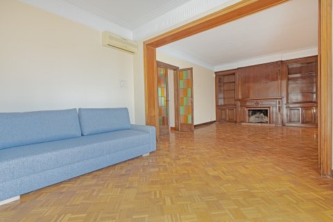 Купить квартиру в Барселона, Испания с 4 спальни, 178м², № 1782 - фото 11