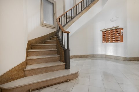 Купить квартиру в Барселона, Испания с 4 спальни, 178м², № 1782 - фото 4