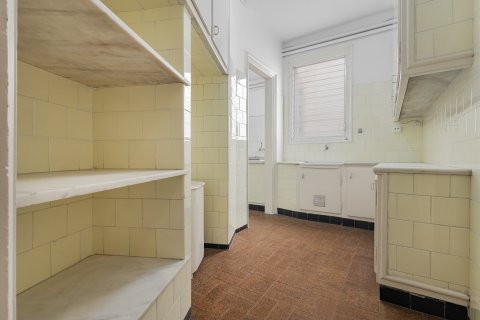 Купить квартиру в Барселона, Испания с 4 спальни, 178м², № 1782 - фото 21