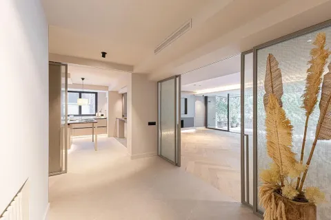 Apartamento de 4 dormitorios en venta en Barcelona, Cataluña, Spain № 1781 - foto 21